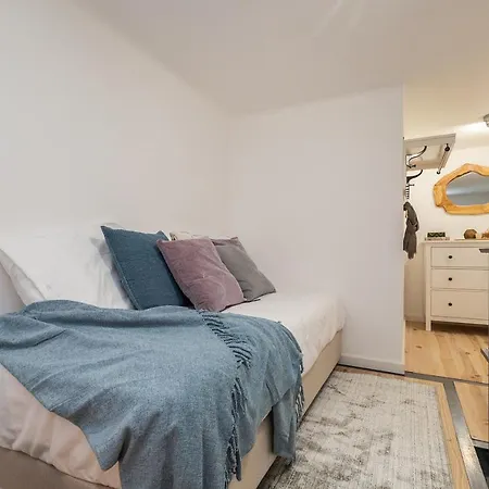 Cozy Loft For 3 Near Marques De Pombal Apartment *